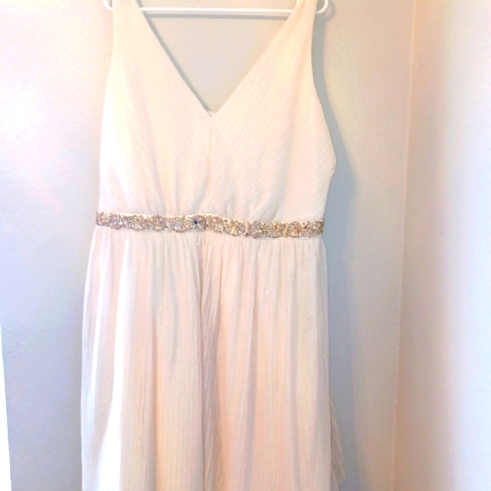 Fun sparkly ✨️ white size 18w prom dress